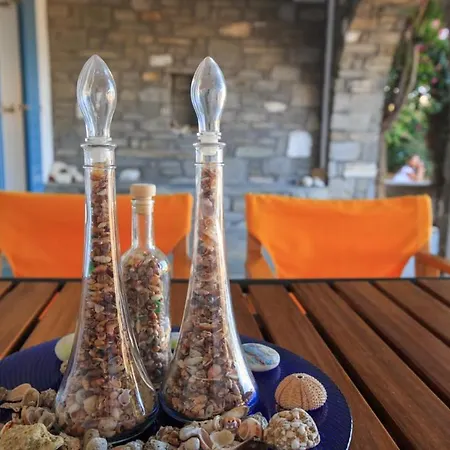Holiday home Anemos Drios