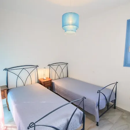 Holiday home Anemos Drios
